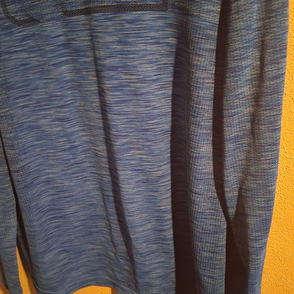 Under Armor Fish Heather Blue Fitted Coupe Heat Gear Hooded Top M - Picture 4 of 6